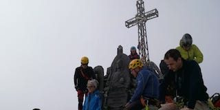 don Manella messa in cima al Monviso