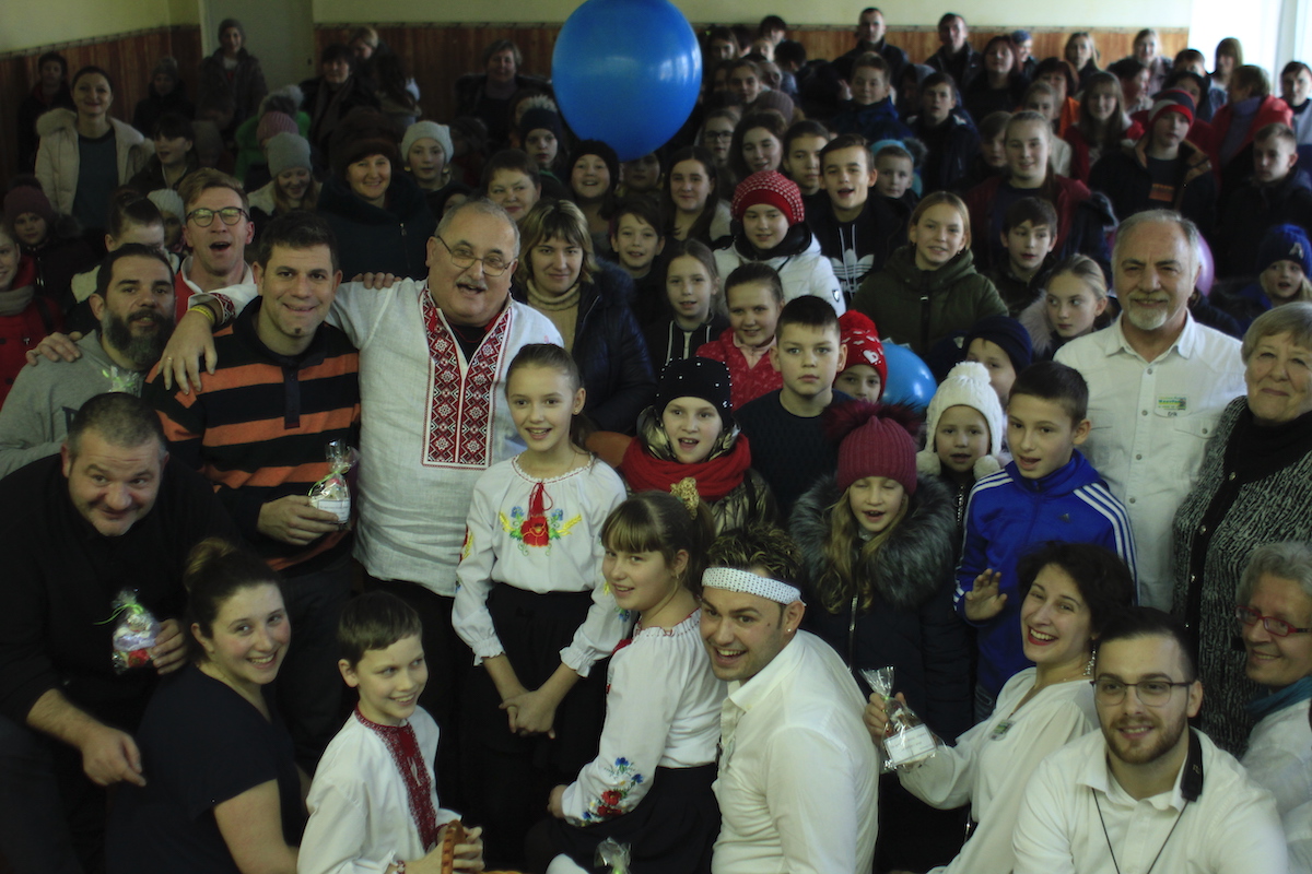 Divertimento e solidarietà: successo per "Mondo in Cammino" in Ucraina