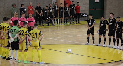 Elledì Carmagnola vs Saints Pagnano minuto di silenzio per le vittime del terremoto de L'Aquila ph. Andrea Lusso