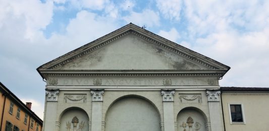 Carmagnola Sant'Agostino chiesa messa in sicurezza facciata