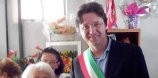 Davide Nicco, all'epoca ancora sindaco di Villastellone, insieme a Nonna Giacinta, spentasi all'età di 105 anni