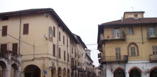 lavaggio strade coronavirus carmagnola