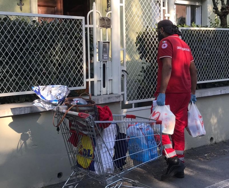 spesa e farmaci a casa con la CRI