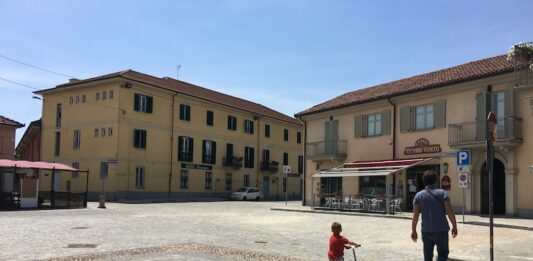 Largo Vittorio Veneto Carmagnola