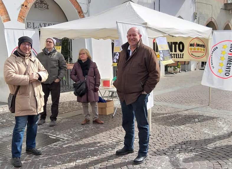 Grosso banchetto M5S Carmagnola