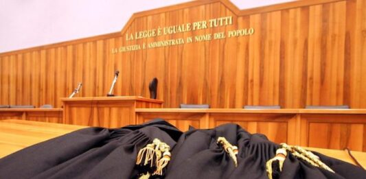 tribunale sentenza fenice carminius