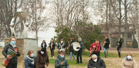 Saxmania Angeli di Ninfa videoclip Carmagnola