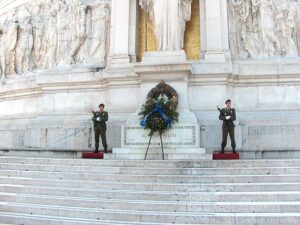 Carignano, cittadinanza onoraria al milite ignoto