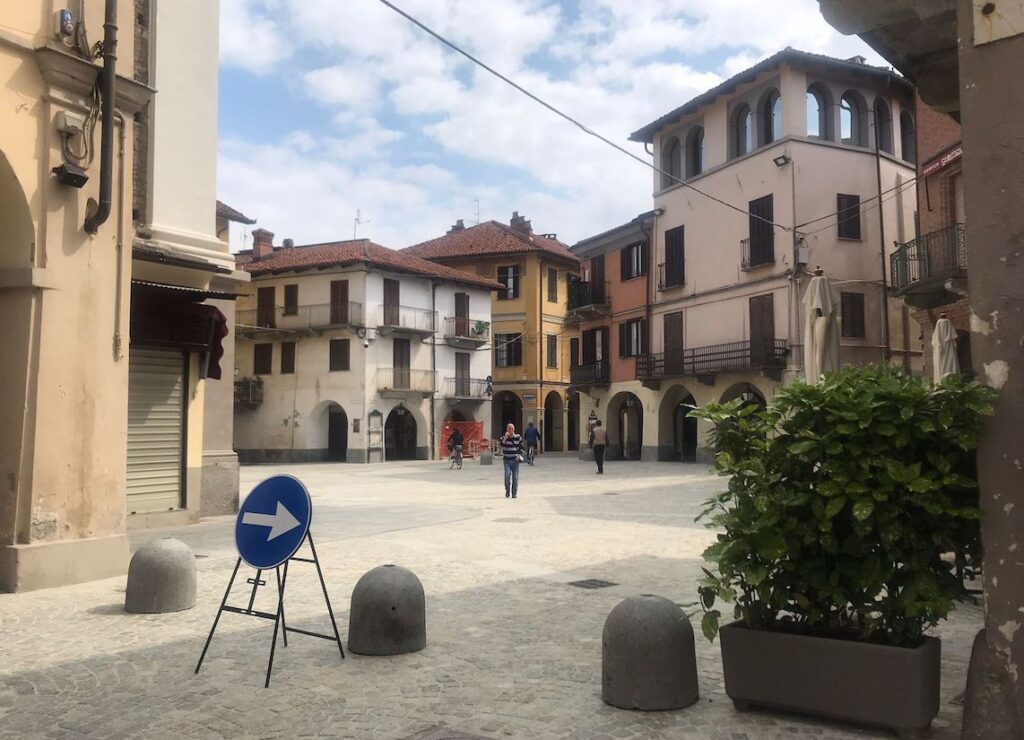 Carmagnola Piazza Garavella