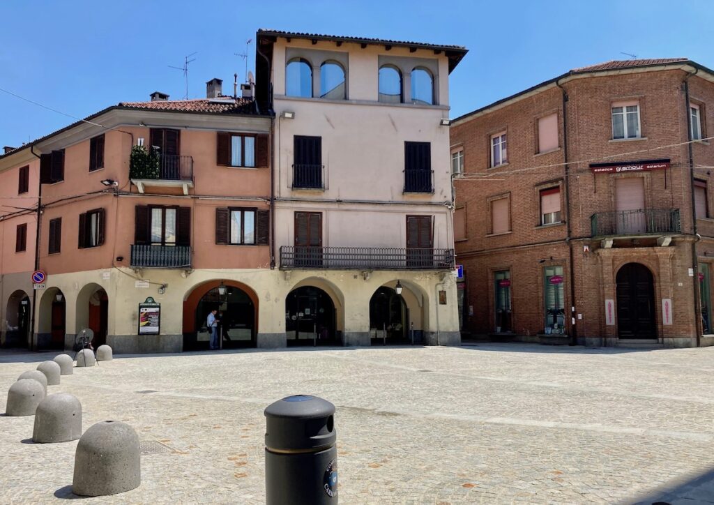 Piazza Garavella Carmagnola