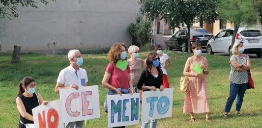 area verde corso Roma carmagnola protesta