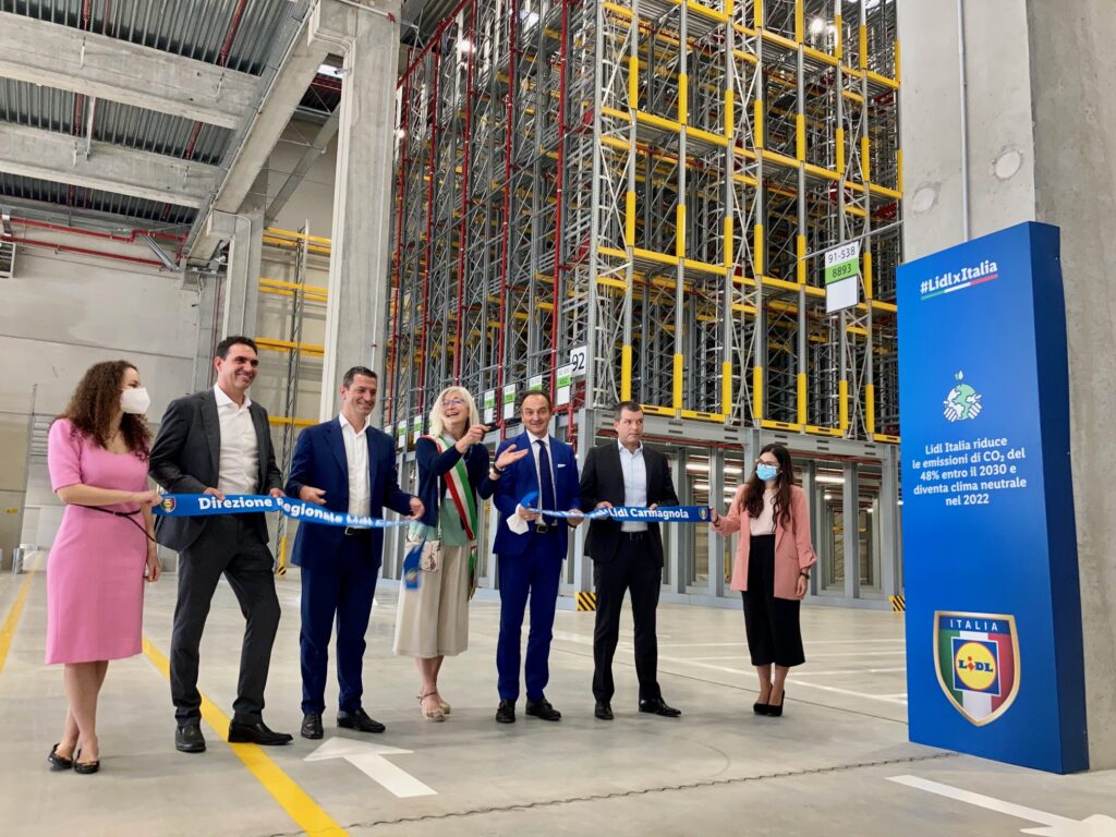 taglio del nastro hub logistico lidl italia carmagnola