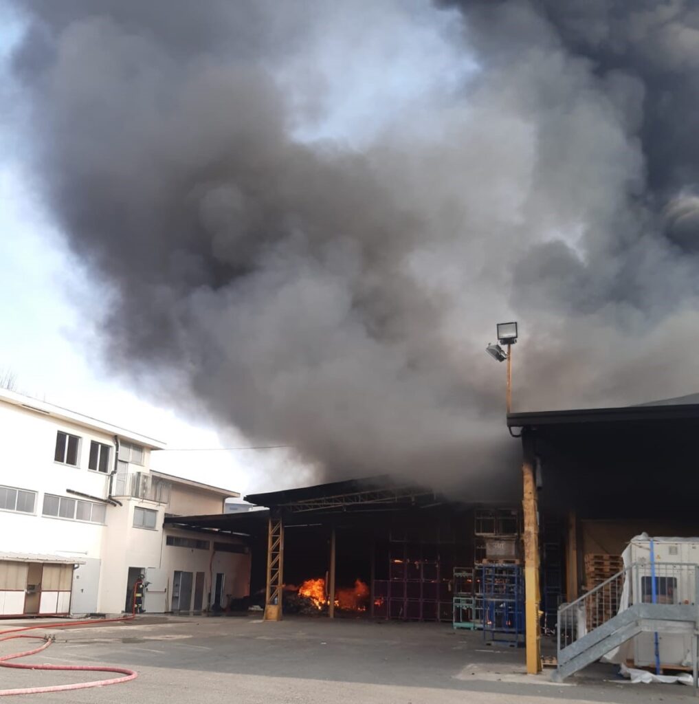 incendio none allerta piobesi castagnole