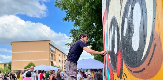 murales carmagnolese puffi urban art