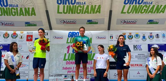 Irene Cagnazzo sul Podio al Giro della Lunigiana ph Ossola