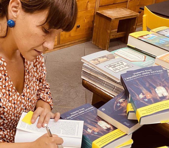 Valeria Tron presenta il suo primo romanzo in biblioteca a Piobesi