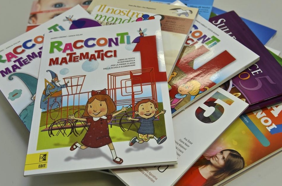 Carmagnola: 12 mila euro per i libri di testo alle famiglie in