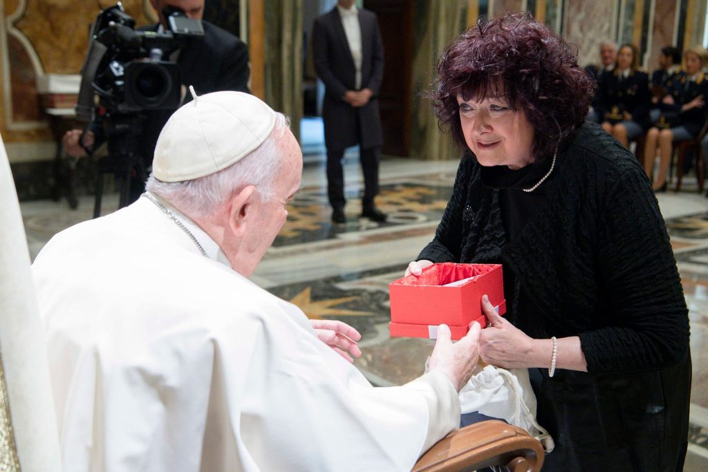 lettera castagnole piemonte papa francesco flavia curti la città delle donne violenza sulle donne