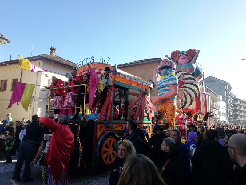 Carnevale di Carignano 2024: domenica la prima sfilata del Gran Corso Mascherato