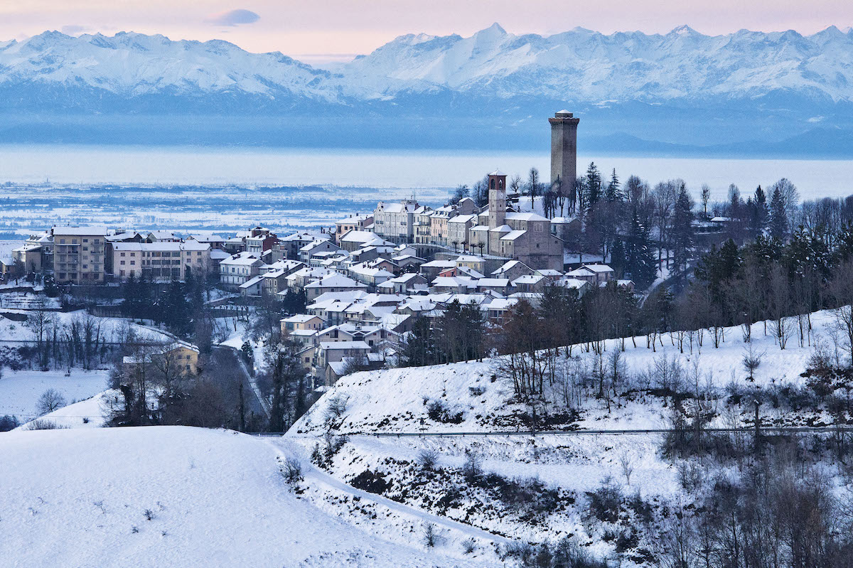 Calendario Avataneo 2024, dodici mesi dedicati all'Alta Langa