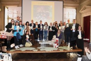 Apidicarta, presentato il libro "Filastrocche in fattoria" a sostegno dei pazienti pediatrici