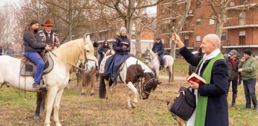 festa sant'antonio benedizione animali carmagnola